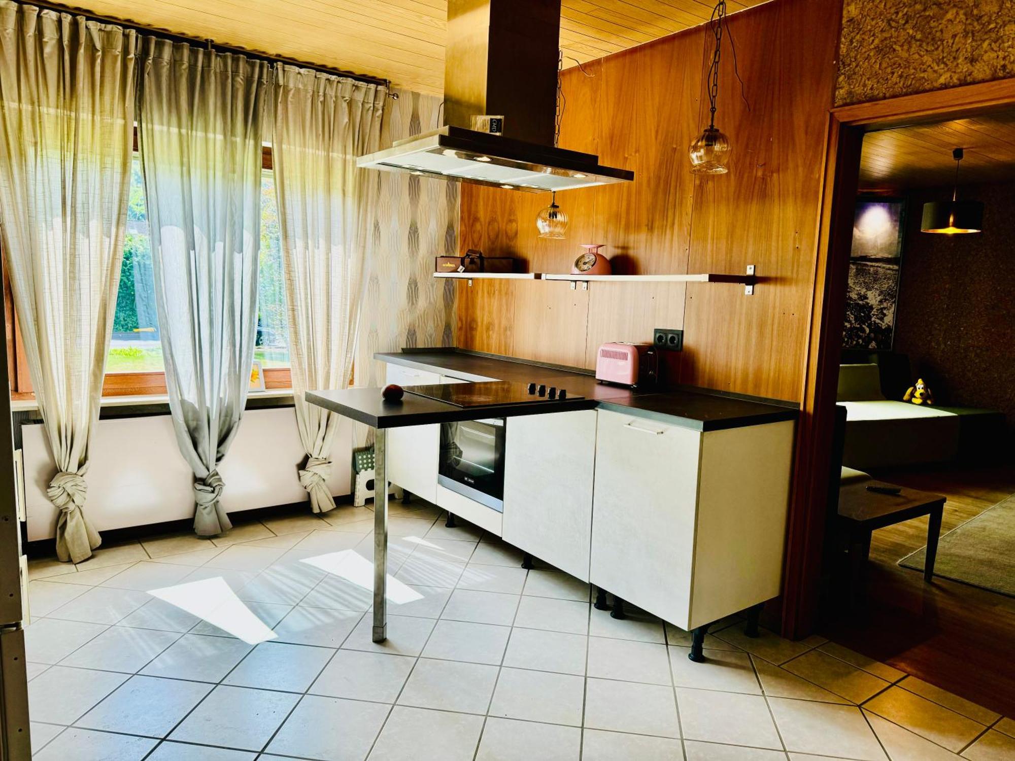 Bookeinfach Bad Ems - Private - Sauna Jacuzzi Whirlpool Swimmingpool Alahna Sup Beachvolleyball Billiards Ping Pong Cinema Theater Music Disco Ball Bbq Und Parkplaetze Exteriör bild