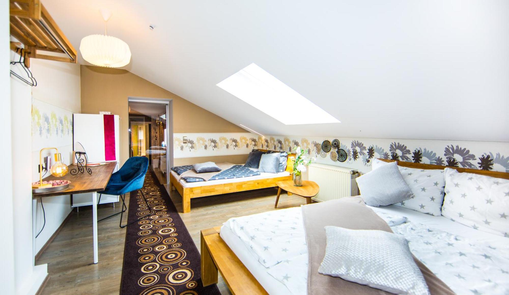 Bookeinfach Bad Ems - Private - Sauna Jacuzzi Whirlpool Swimmingpool Alahna Sup Beachvolleyball Billiards Ping Pong Cinema Theater Music Disco Ball Bbq Und Parkplaetze Exteriör bild