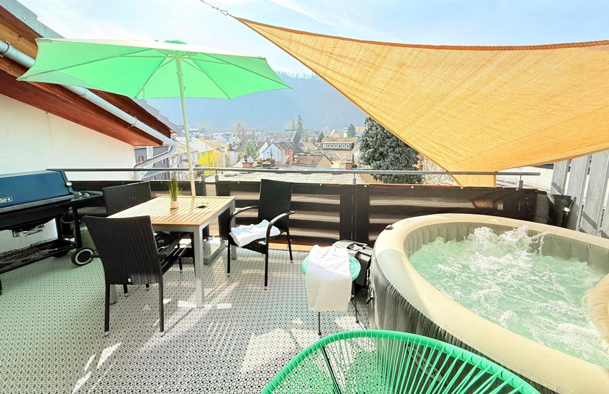 Bookeinfach Bad Ems - Private - Sauna Jacuzzi Whirlpool Swimmingpool Alahna Sup Beachvolleyball Billiards Ping Pong Cinema Theater Music Disco Ball Bbq Und Parkplaetze Exteriör bild