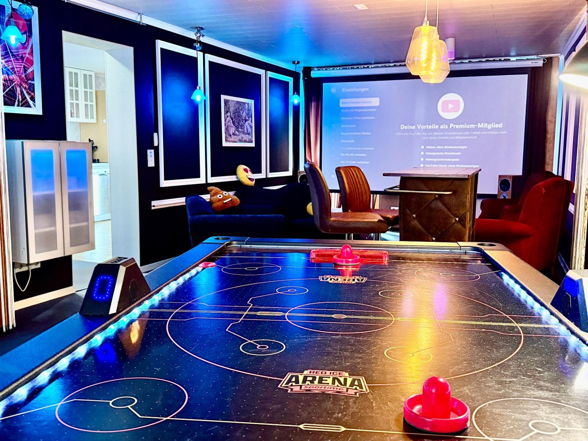Bookeinfach Bad Ems - Private - Sauna Jacuzzi Whirlpool Swimmingpool Alahna Sup Beachvolleyball Billiards Ping Pong Cinema Theater Music Disco Ball Bbq Und Parkplaetze Exteriör bild